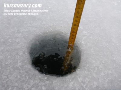 przerębel jezioro grubość lodu