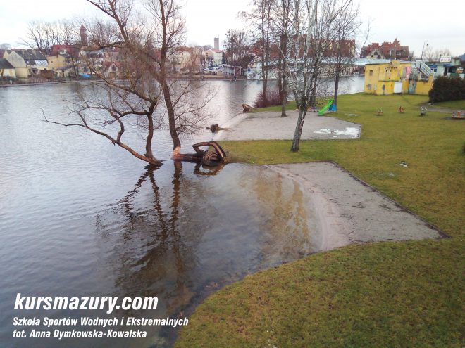 powódź na Mazurach Mikołajki plaża IMG_20180106_145621a